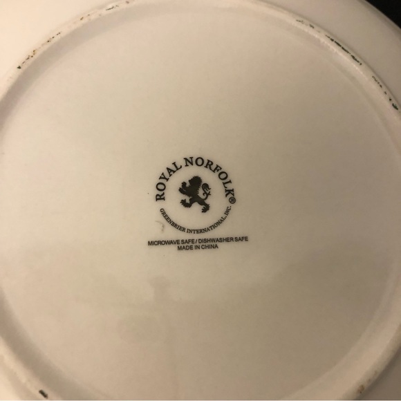 New set of 6 Royal Norfolk  8” Appetizer Salad Plates White/Contemporary - Picture 10 of 10